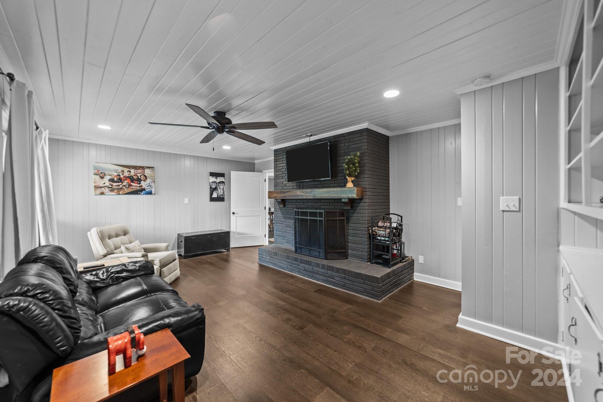 7101 Pleasant Grove Road Charlotte, NC 28216 - Photo 40 of 48 Gallery Image 40