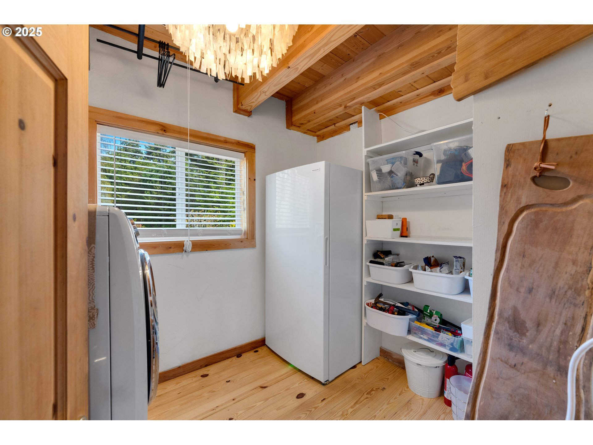 53461 Safe Road Bandon, OR 97411 - Photo 17 of 41 Laundry