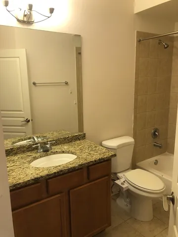 $3,500 | 3710 South Sangamon Street, Chicago, IL 60609