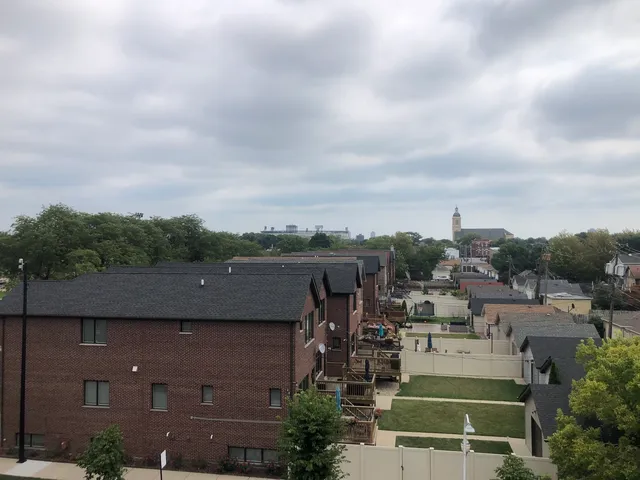 $3,500 | 3710 South Sangamon Street, Chicago, IL 60609