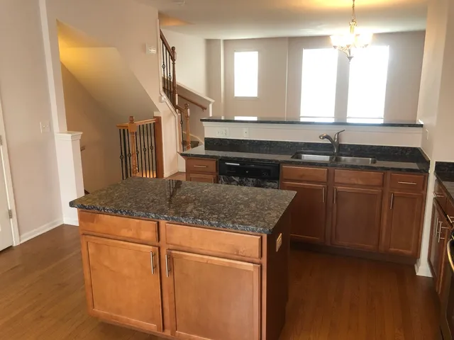 $3,500 | 3710 South Sangamon Street, Chicago, IL 60609