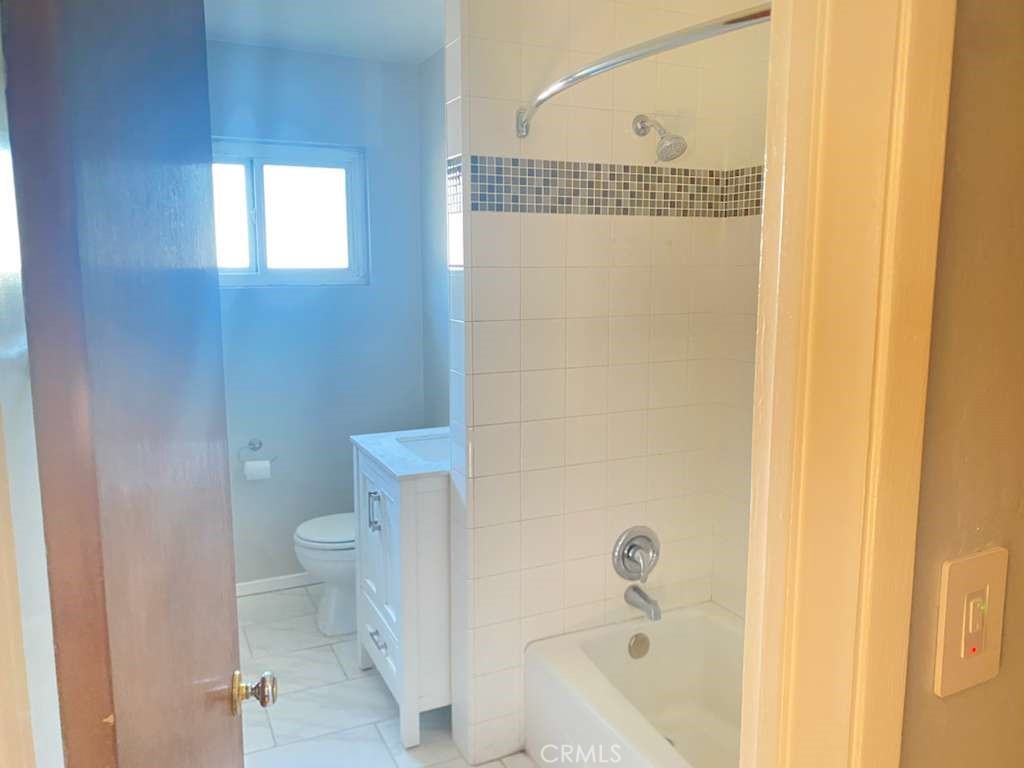 4389 Beverly Court Riverside, CA 92506 - Photo 11 of 18