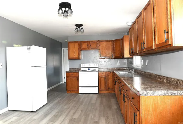 $189,900 | 15336 County Farm Road, Shoals, IN 47581