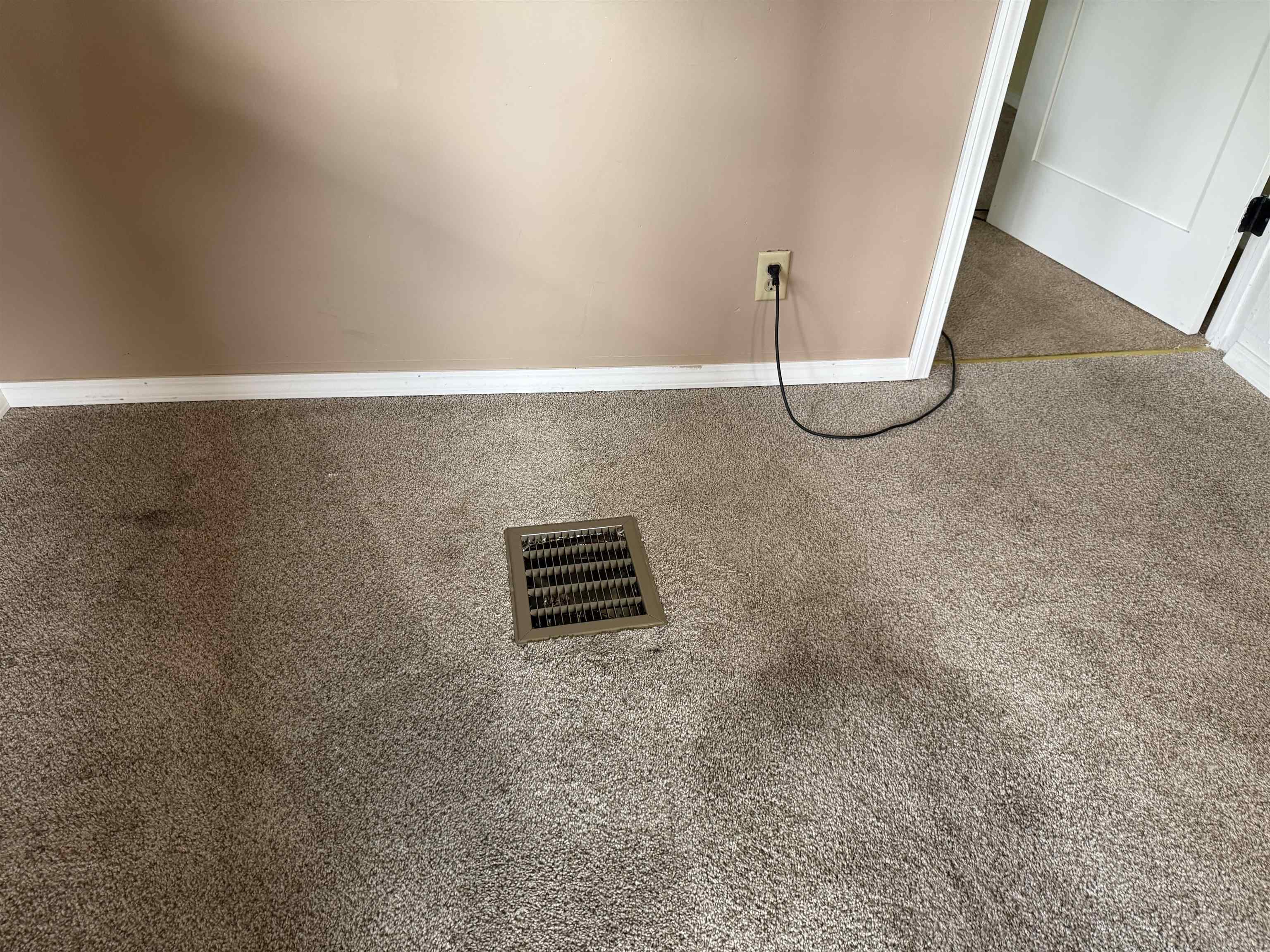 4465 Filter Road Harrison, MI 48625 - Photo 6 of 35 1928685-e52d0374-891d-4f35-a223-850bca8607fa.JPG