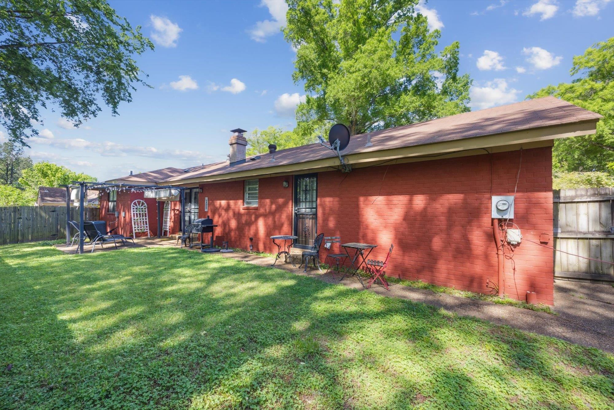 2936 Falkirk Road Memphis, TN 38128 - Photo 22 of 25 a view of outdoor space yard and patio