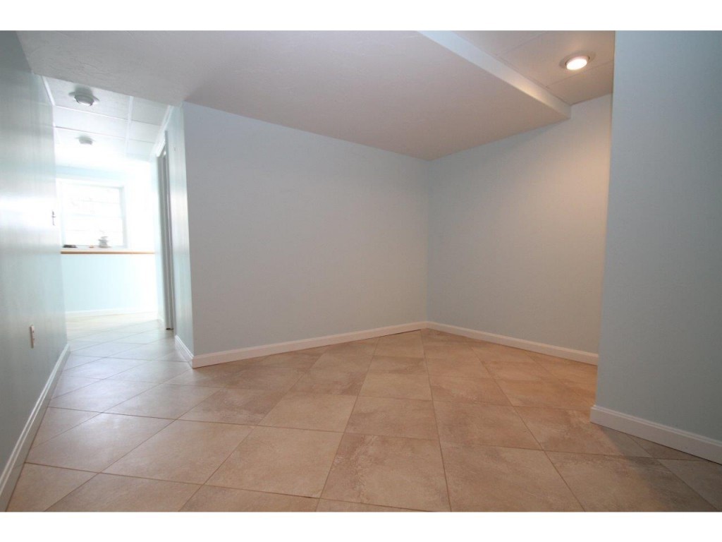 11 Abbott Road, Unit 1 Fremont, NH 03044 - Photo 19 of 30