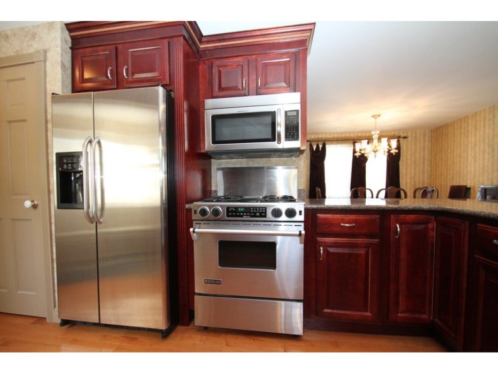 11 Abbott Road, Unit 1 Fremont, NH 03044 - Photo 3 of 30