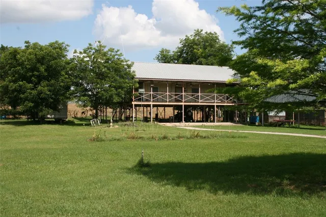 $220,000 | 430 Rio Road, Millsap, TX 76066