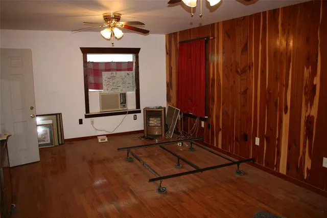 $220,000 | 430 Rio Road, Millsap, TX 76066