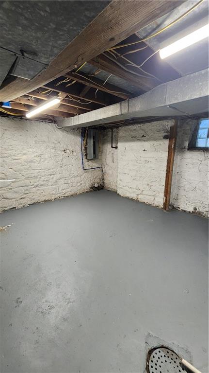 727 Mary Street McKees Rocks, PA 15136 - Photo 33 of 42 Gallery Image 33