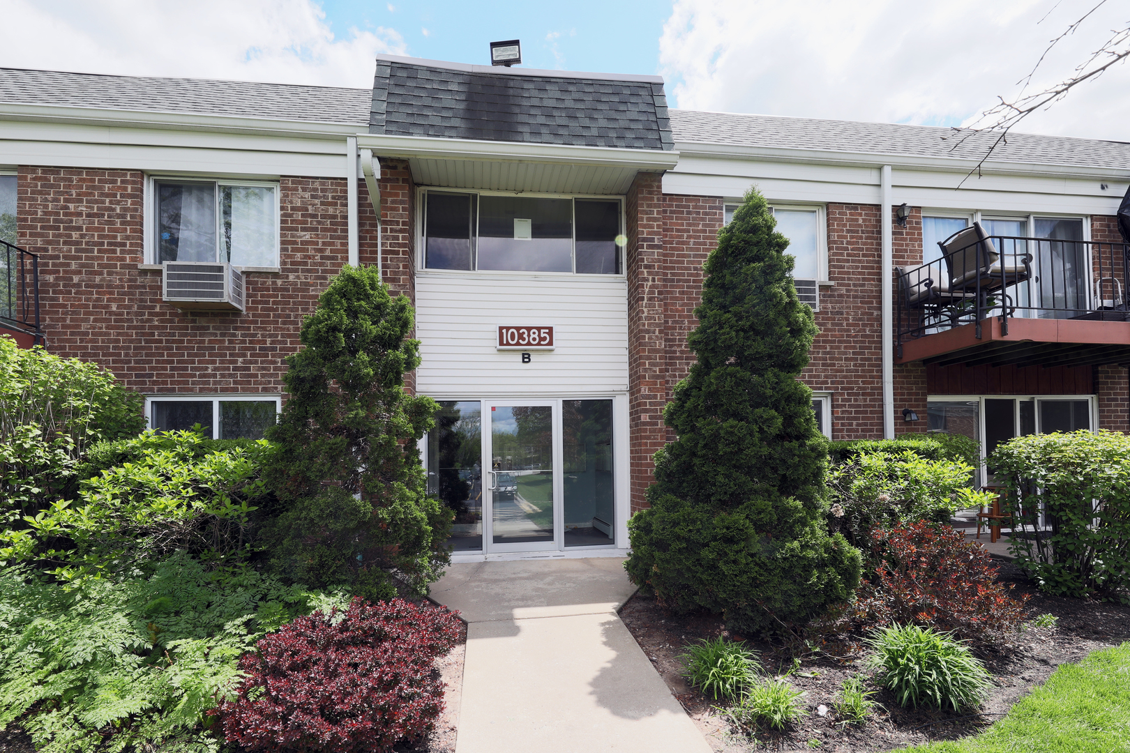 10385 Dearlove Road, Unit 1K Glenview, IL 60025 - Photo 1 of 23