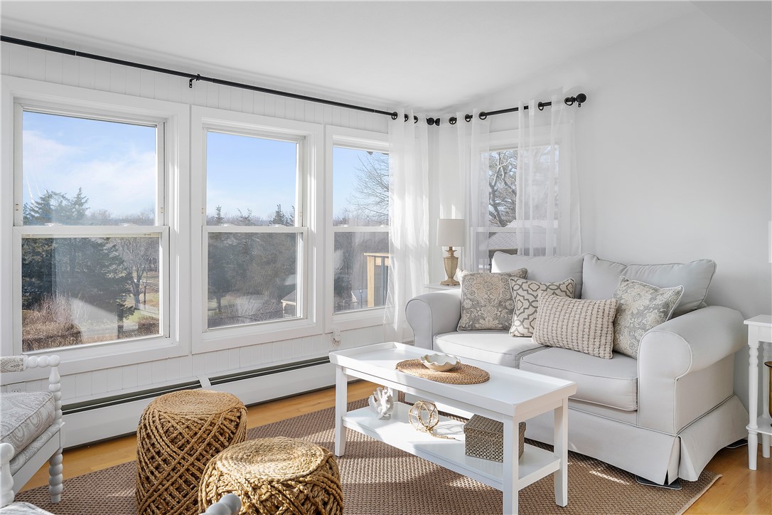 171 Carlton Avenue Warwick, RI 02889 - Photo 17 of 45