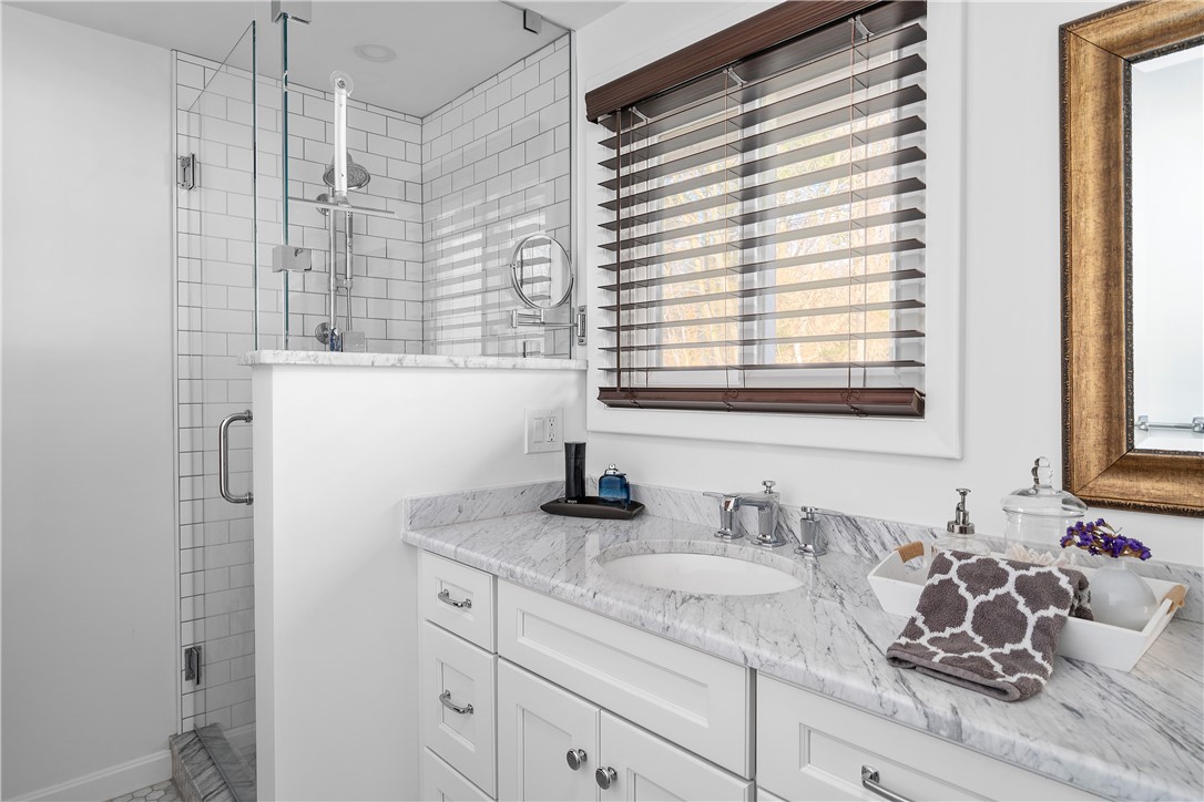 171 Carlton Avenue Warwick, RI 02889 - Photo 25 of 45