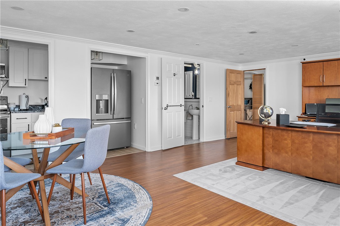 171 Carlton Avenue Warwick, RI 02889 - Photo 32 of 45