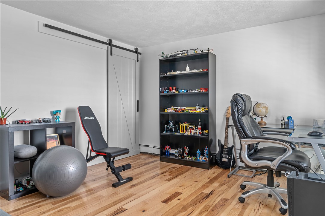 171 Carlton Avenue Warwick, RI 02889 - Photo 33 of 45