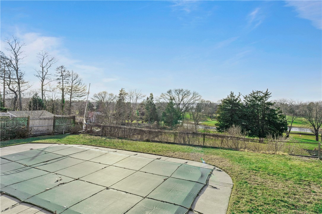 171 Carlton Avenue Warwick, RI 02889 - Photo 38 of 45