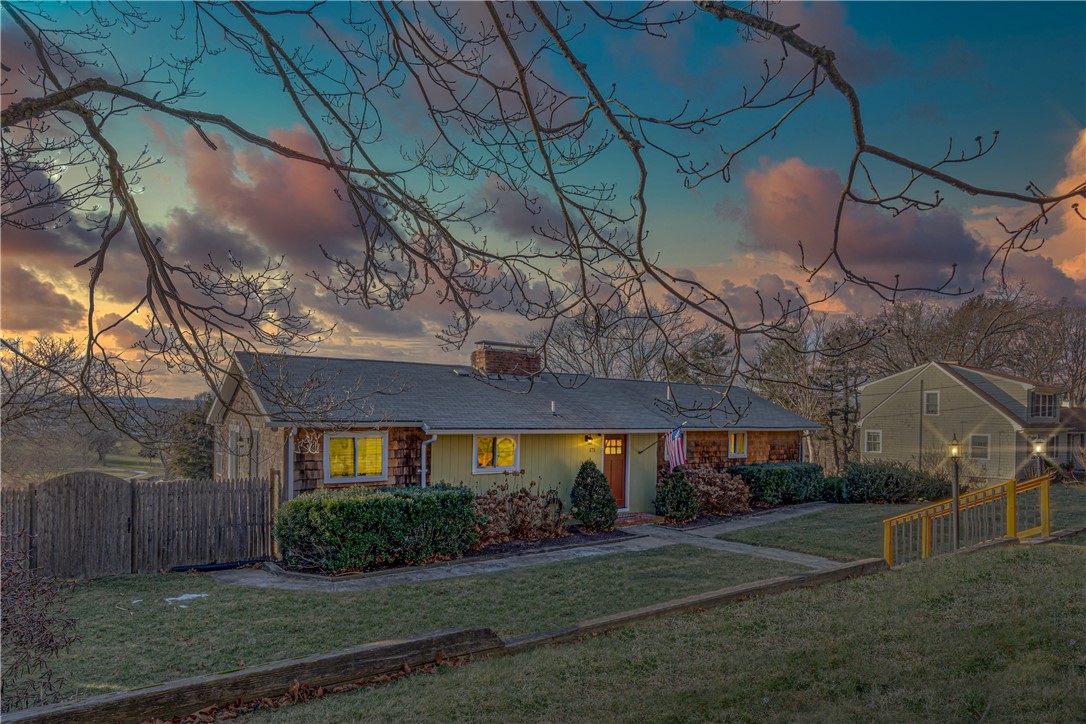 171 Carlton Avenue Warwick, RI 02889 - Photo 42 of 45