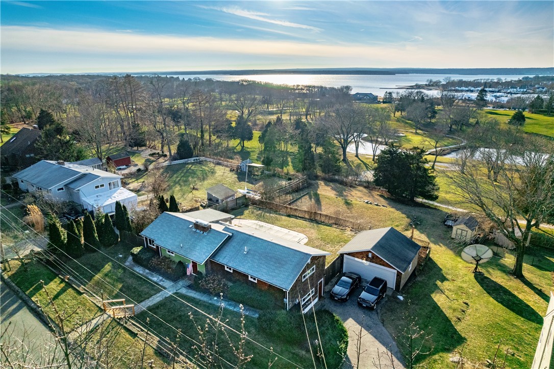 171 Carlton Avenue Warwick, RI 02889 - Photo 7 of 45