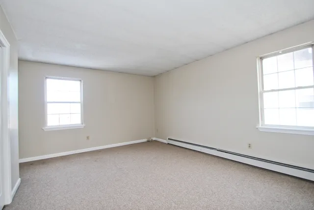 $1,250 | 3 Park Avenue, Unit B, Enfield, CT 06082