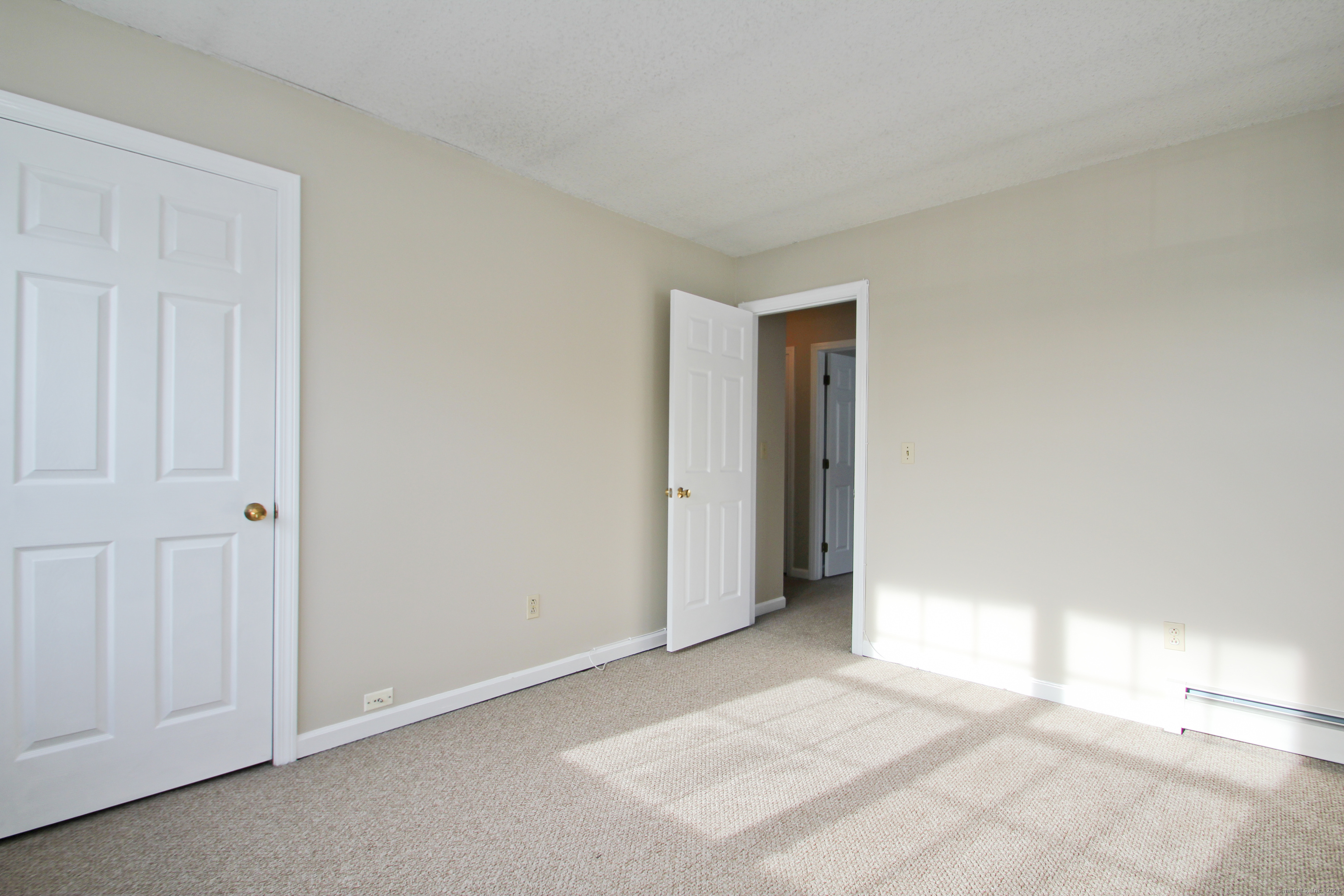 3 Park Avenue, Unit B Enfield, CT 06082 - Photo 15 of 16