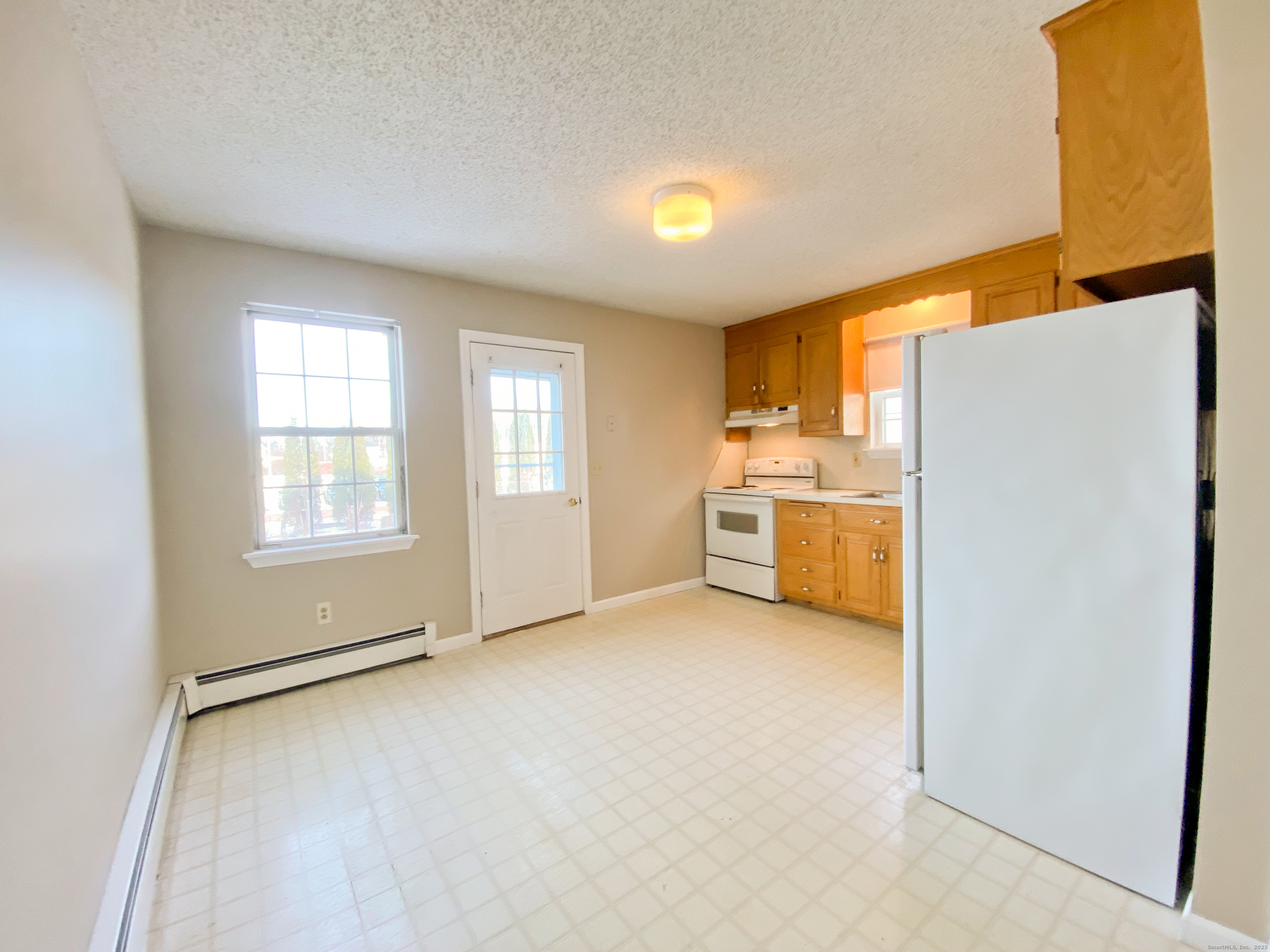 3 Park Avenue, Unit B Enfield, CT 06082 - Photo 6 of 16