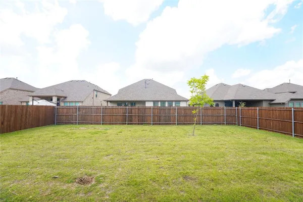 $2,950 | 3324 Wildwood Drive, Royse City, TX 75189