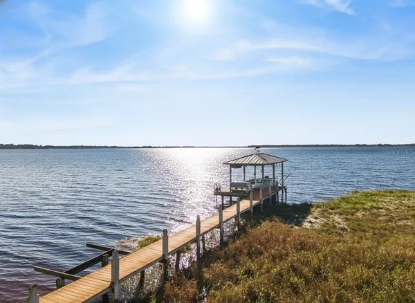 $995,000 | 103 South Lakeshore Drive, Minneola, FL 34715