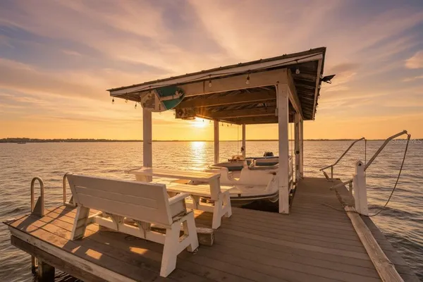 $995,000 | 103 South Lakeshore Drive, Minneola, FL 34715