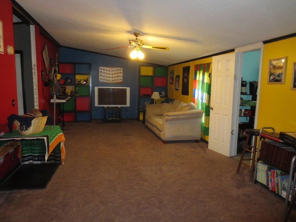 129 Valley Road Telford, TN 37690 - Photo 13 of 24 familygame room