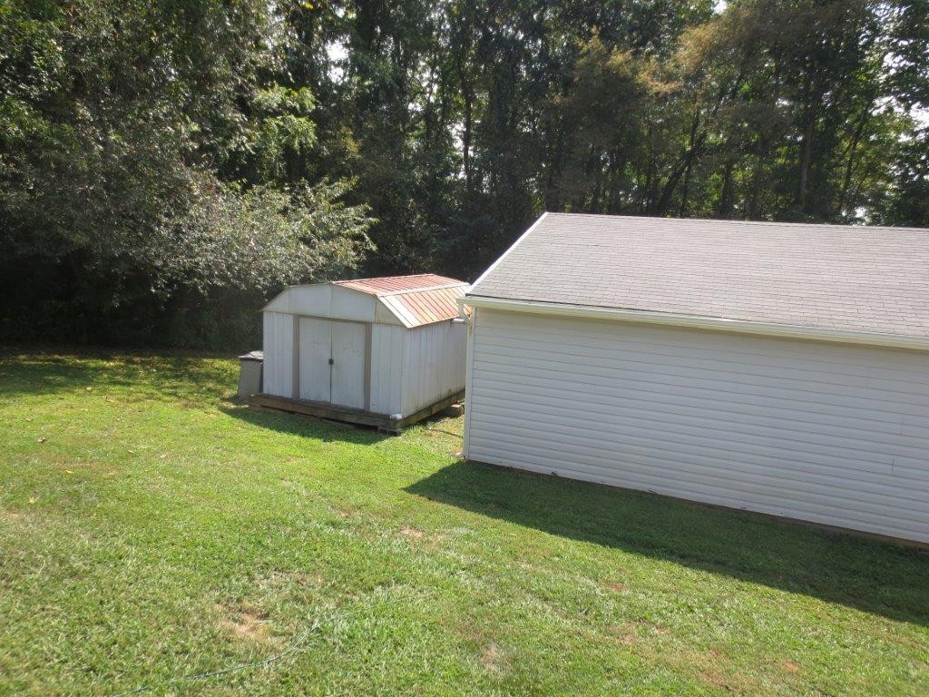 129 Valley Road Telford, TN 37690 - Photo 23 of 24 outbuilding
