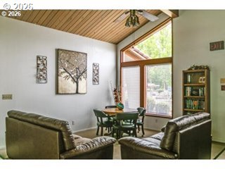 5335 Main Street, Unit 10 Springfield, OR 97478 - Photo 27 of 35