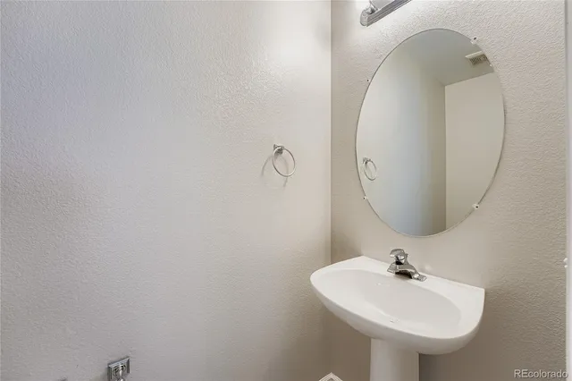 $2,595 | 3881 Orleans Street, Denver, CO 80249