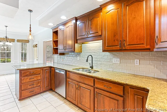 $549,900 | 612 Longwood Place, Fayetteville, NC 28314