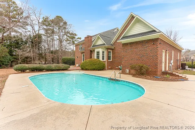 $549,900 | 612 Longwood Place, Fayetteville, NC 28314
