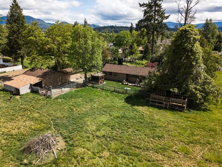 2318 Leonard Road Grants Pass, OR 97527 - Photo 18 of 21 Leonard 4