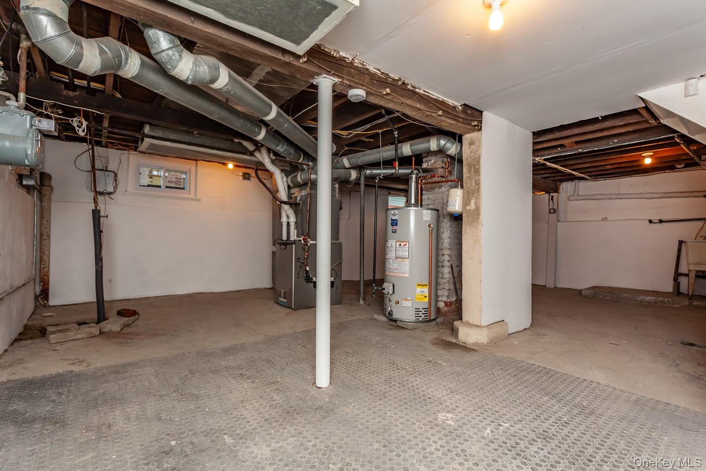 89 Smith Street Poughkeepsie, NY 12601 - Photo 41 of 42