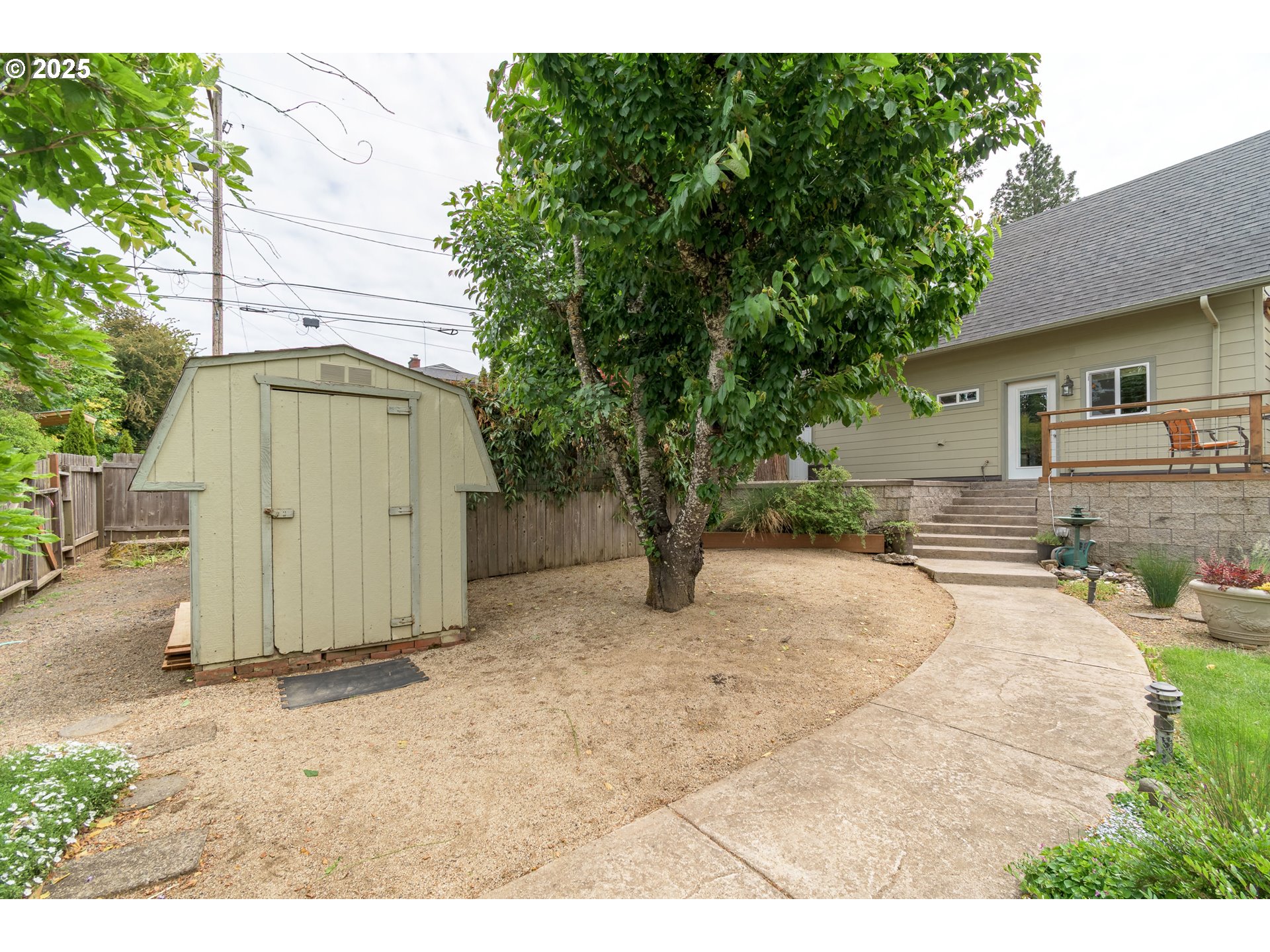 2108 Charnelton Street Eugene, OR 97405 - Photo 17 of 20 Storage