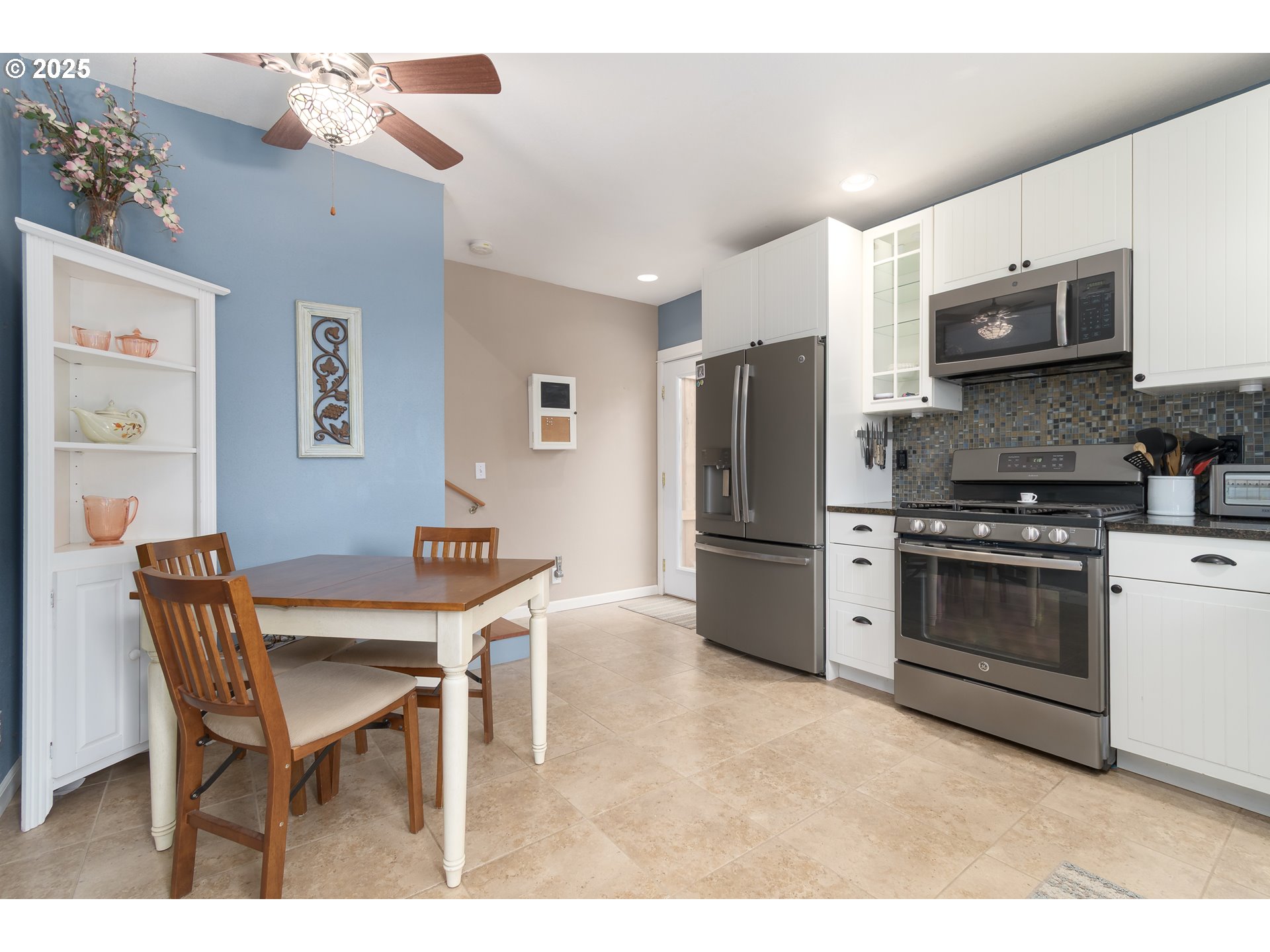 2108 Charnelton Street Eugene, OR 97405 - Photo 5 of 20