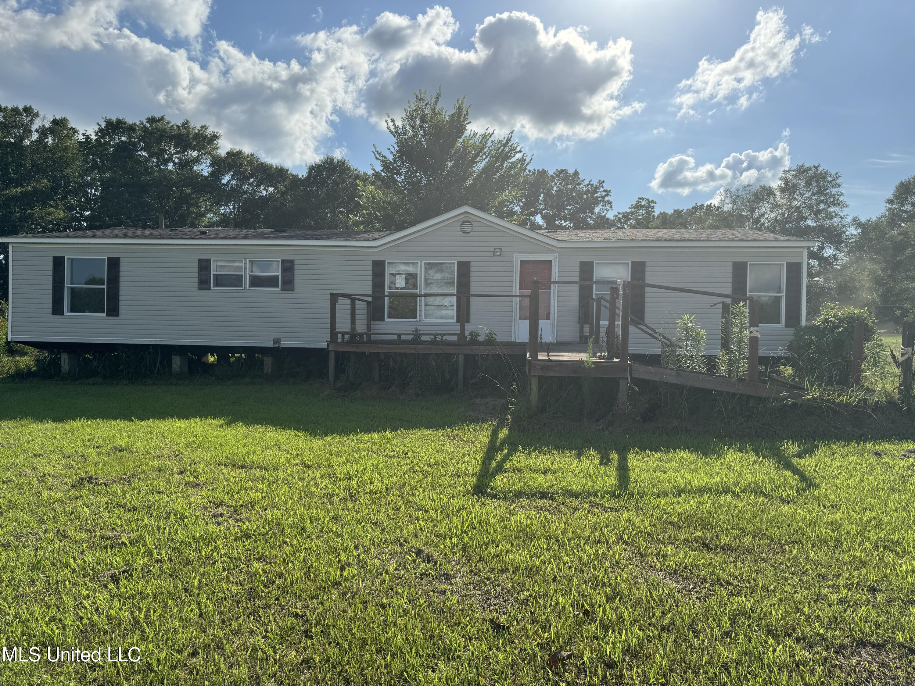 3195 Lebanon Pinegrove Road Utica, MS 39175 - Photo 3 of 7 FRONT