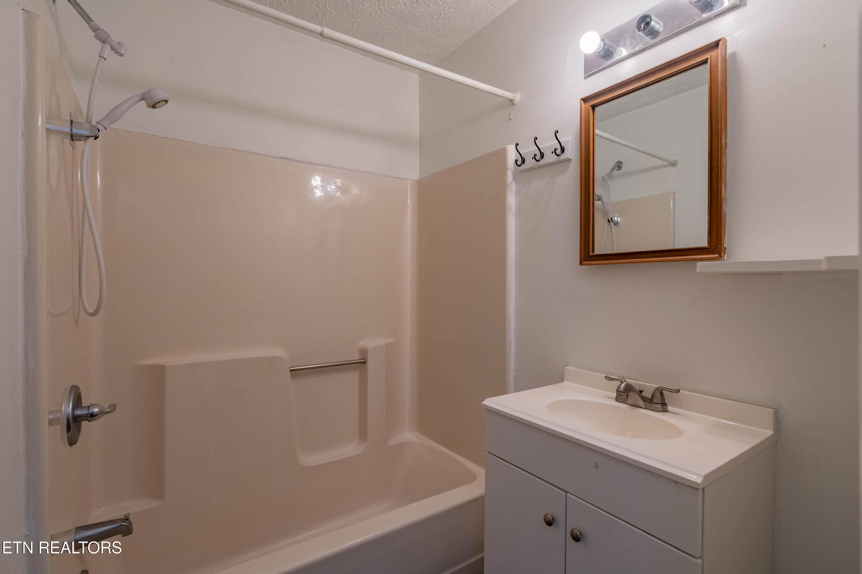 106 Guy Hamby Road Lancing, TN 37770 - Photo 16 of 24 A7309664-HDR