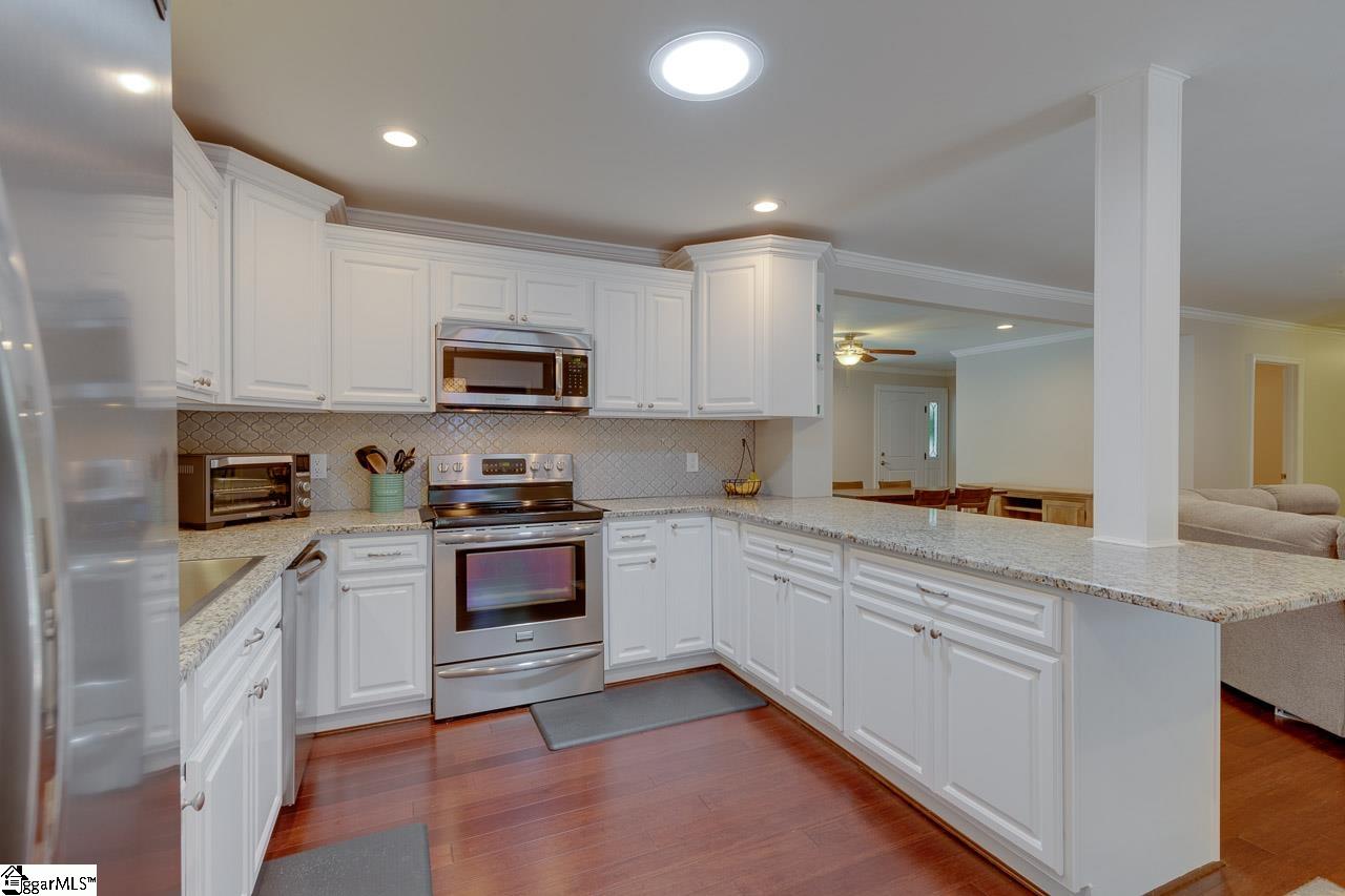 140 Arrowhead Road Greenville, SC 29609 - Photo 14 of 36 Gallery Image 14