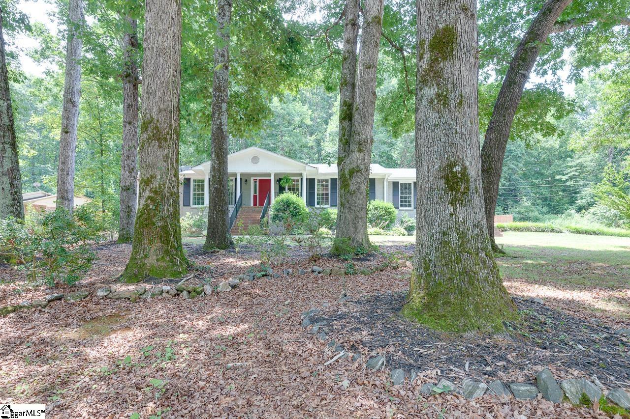 140 Arrowhead Road Greenville, SC 29609 - Photo 2 of 36 Gallery Image 2