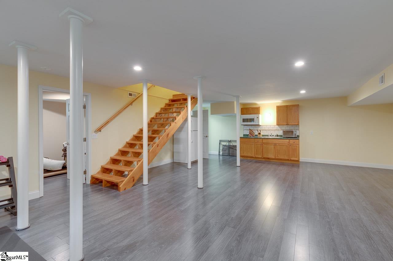 140 Arrowhead Road Greenville, SC 29609 - Photo 30 of 36 Gallery Image 30