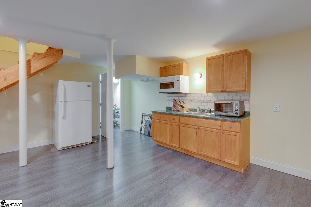 140 Arrowhead Road Greenville, SC 29609 - Photo 31 of 36 Gallery Image 31