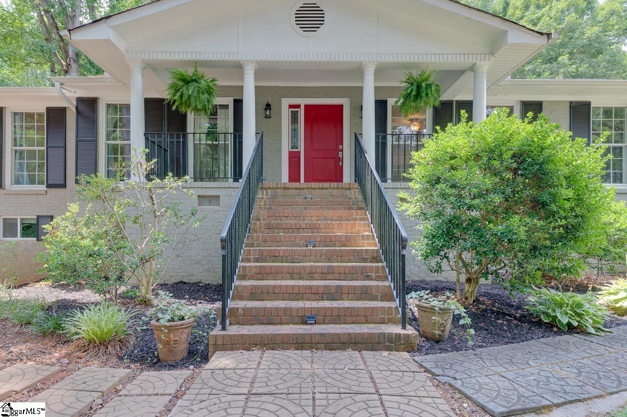 140 Arrowhead Road Greenville, SC 29609 - Photo 4 of 36 Gallery Image 4