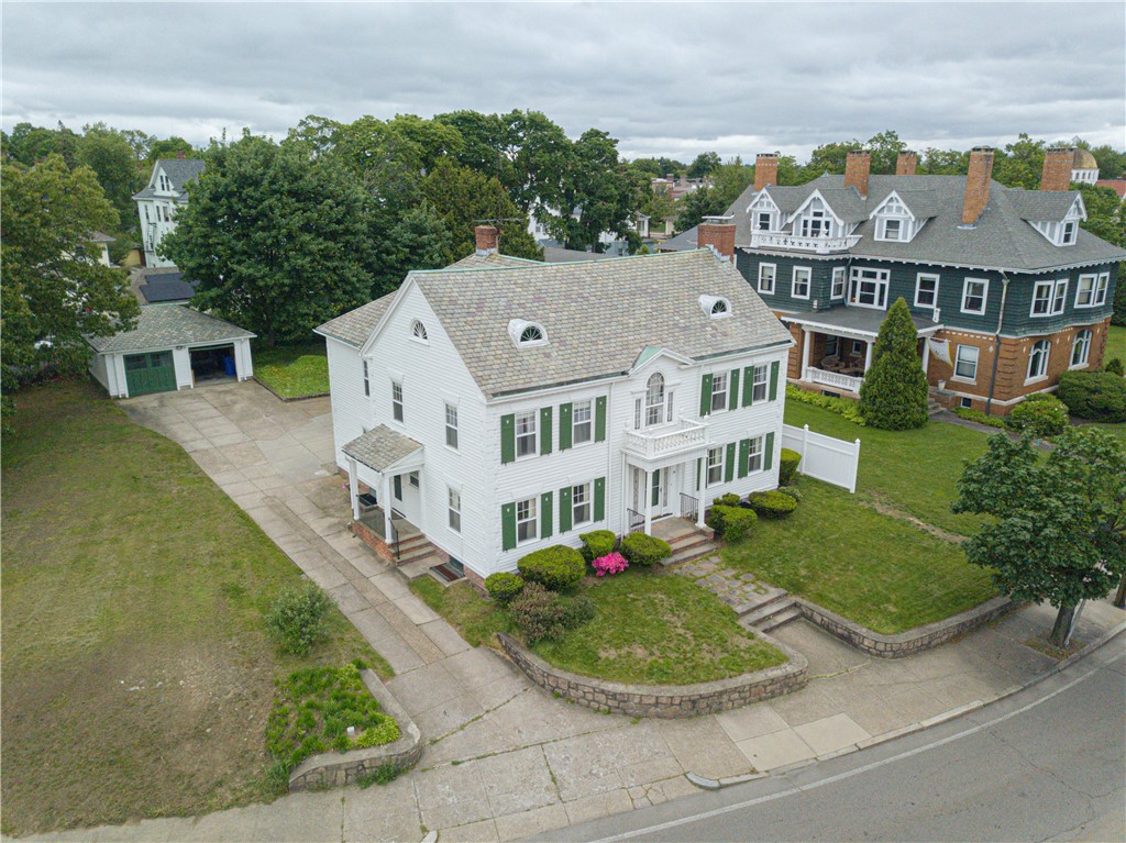 36 Underwood Street Pawtucket, RI 02860 - Photo 8 of 46