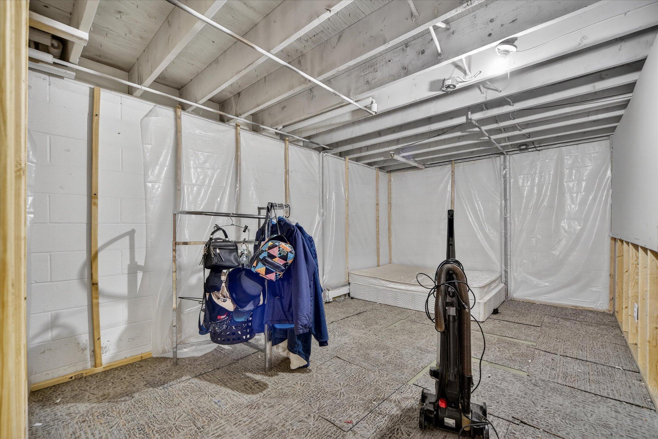 3904 Memory Lane Jackson, MI 49201 - Photo 26 of 33 28-3904-Memory-Ln-Jackson-MI-49201-Windo