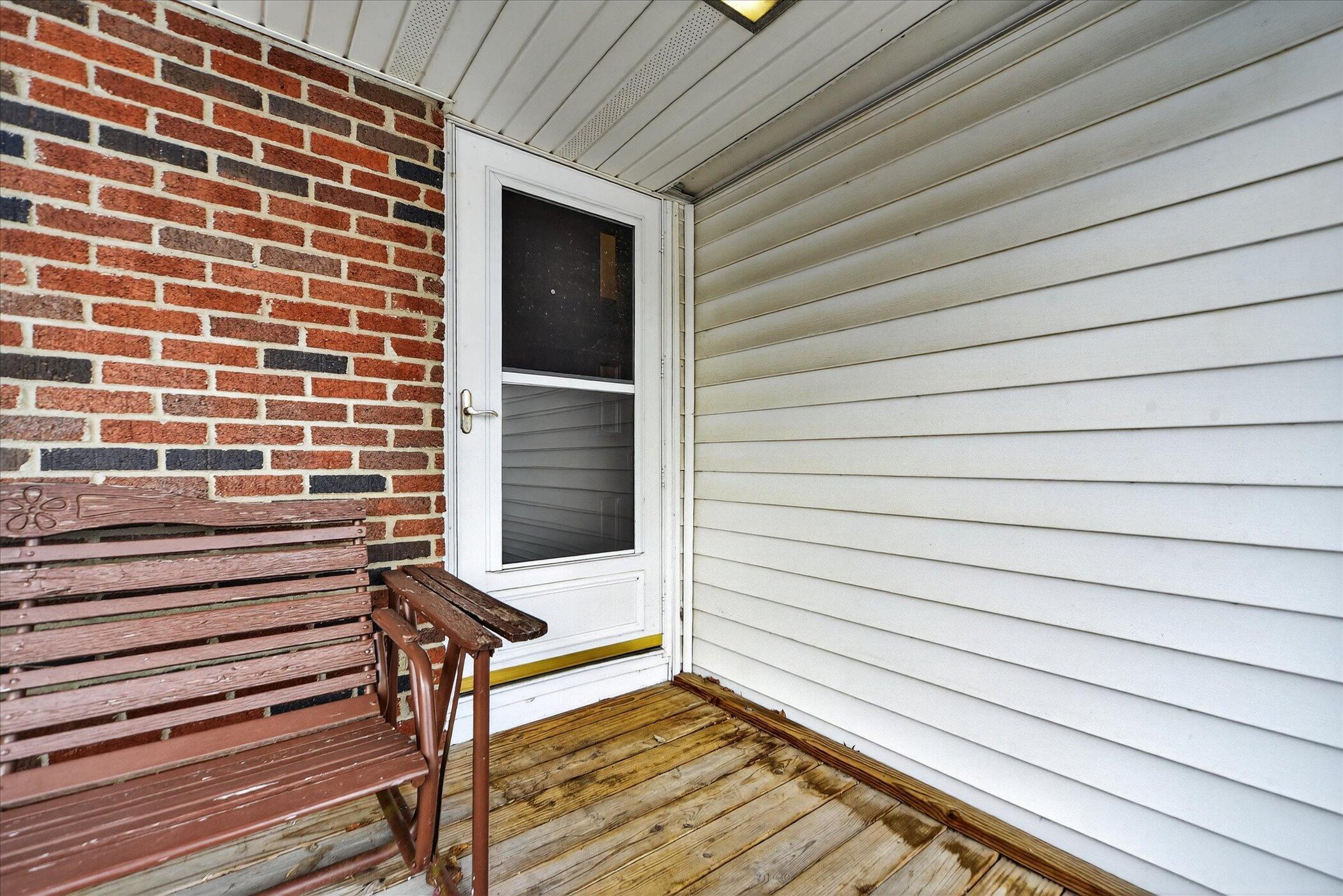 3904 Memory Lane Jackson, MI 49201 - Photo 5 of 33 06-3904-Memory-Ln-Jackson-MI-49201-Windo