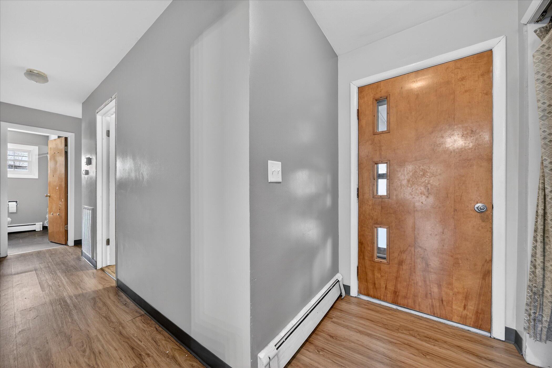 3904 Memory Lane Jackson, MI 49201 - Photo 6 of 33 07-3904-Memory-Ln-Jackson-MI-49201-Windo