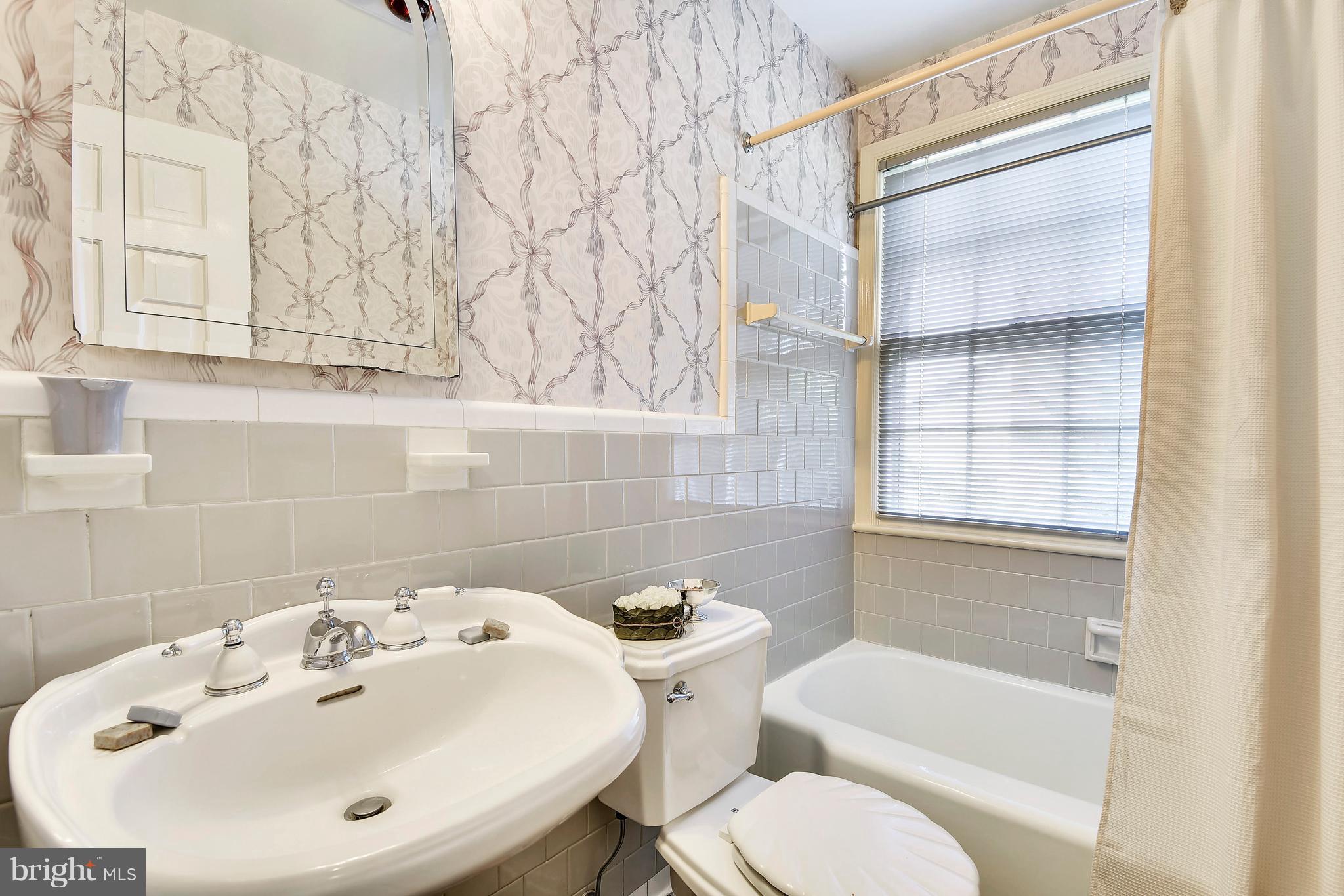 5615 Lamar Road Bethesda, MD 20816 - Photo 15 of 23 Bath